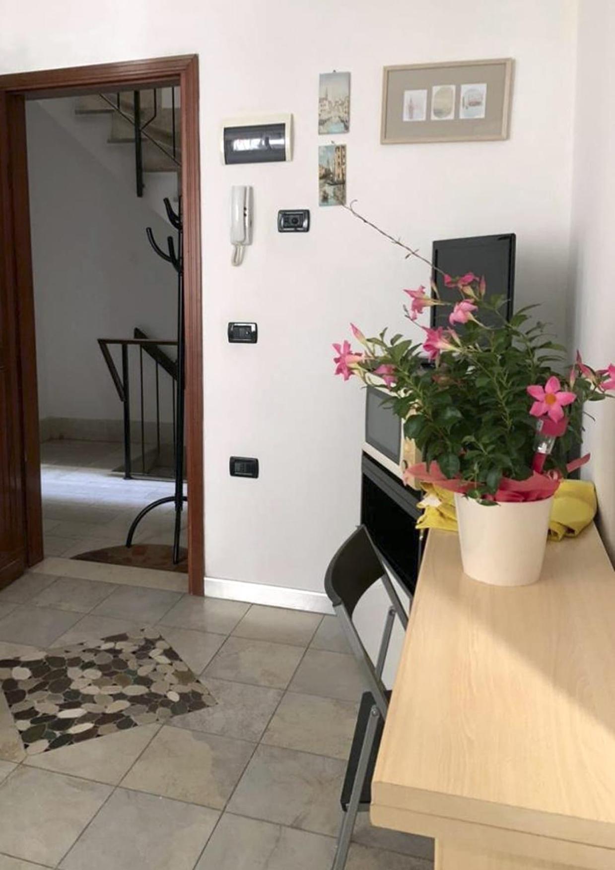 Casa Manuela Non Turisti Ma Ospiti Apartment Chioggia Exterior foto