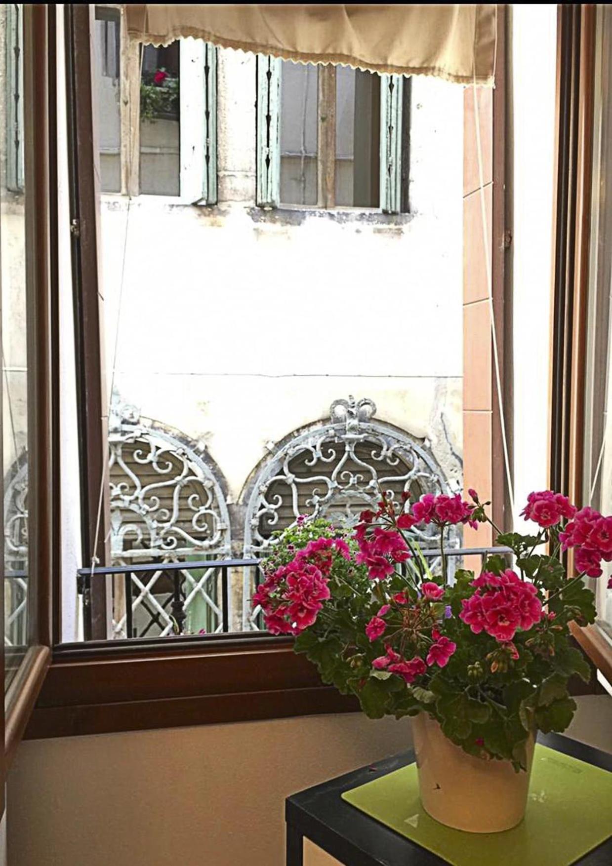 Casa Manuela Non Turisti Ma Ospiti Apartment Chioggia Exterior foto
